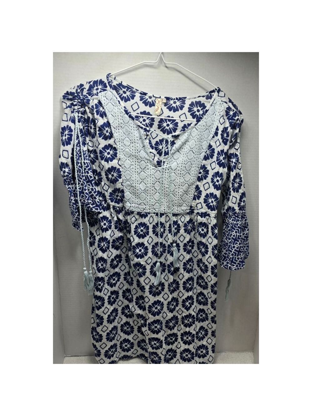 Women's Red Camel Blue White Floral blouse XS